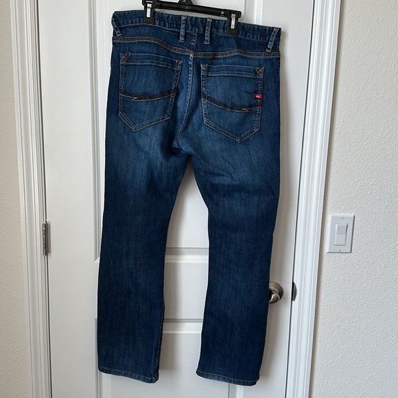 Quick Silver men's jeans. Size Regular Fit 34 - Picture 6 of 8